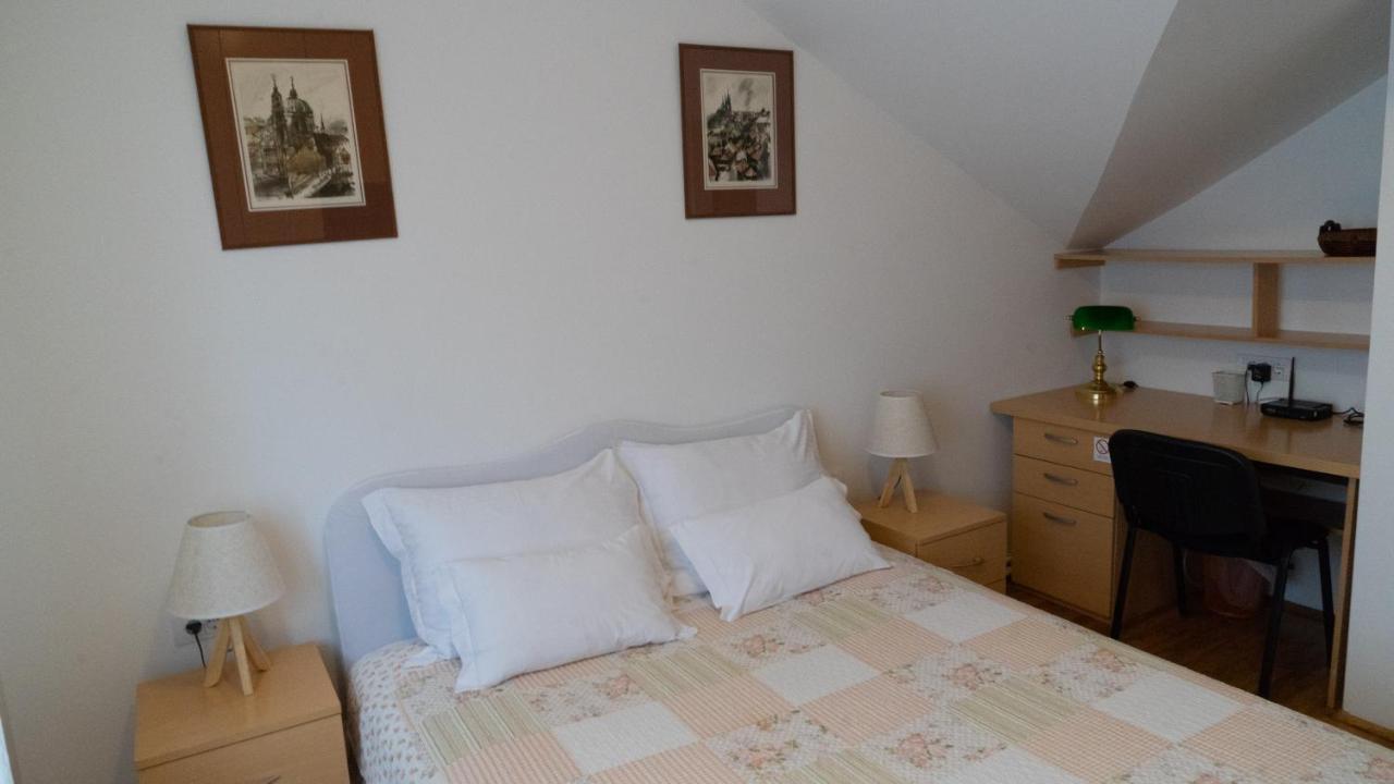 Apartment Akacija Gardens Belgrad Exteriör bild