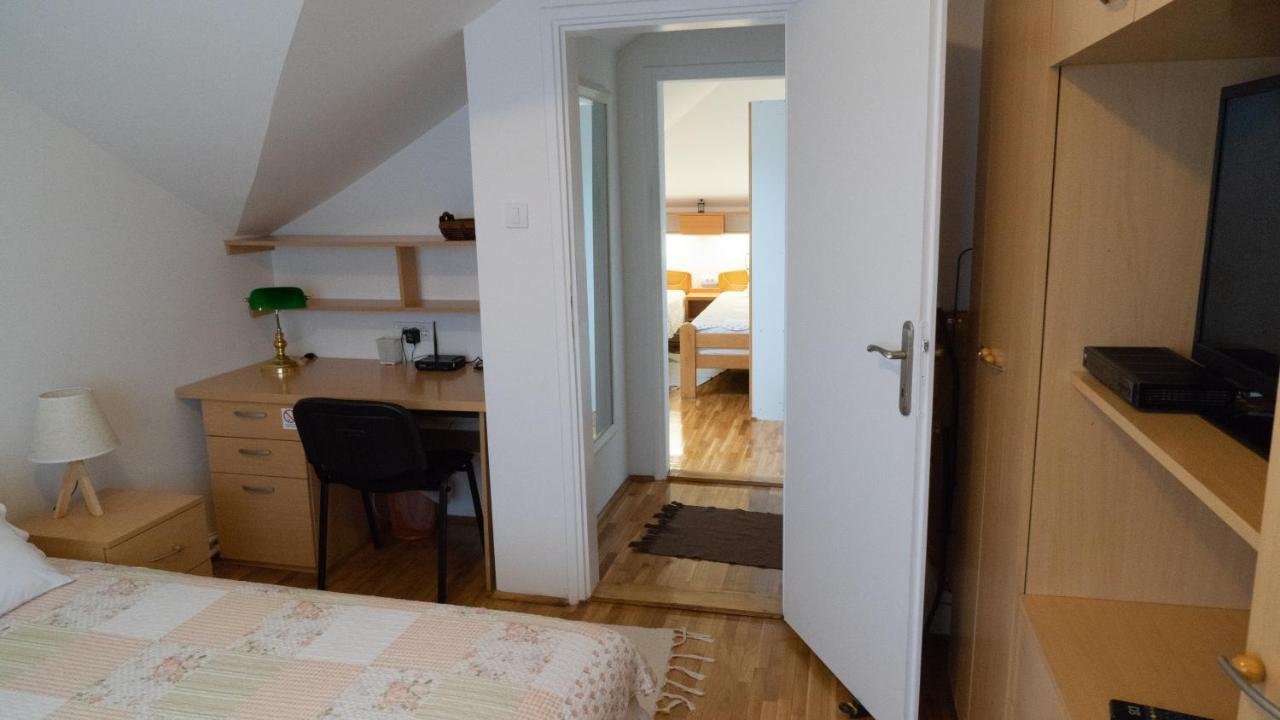 Apartment Akacija Gardens Belgrad Exteriör bild